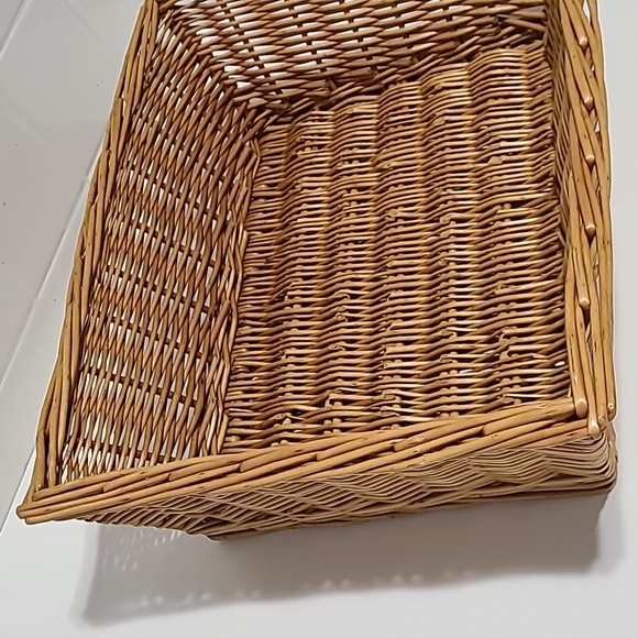 16" WICKER BASKET - Picture 7 of 10